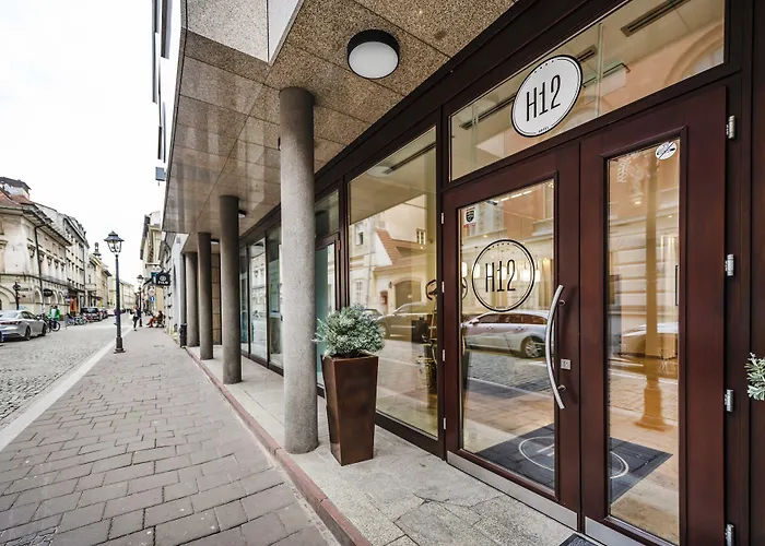 Hotel H12****